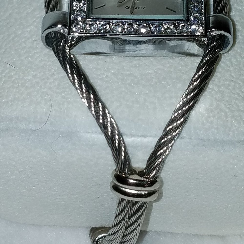 Geneva silv watch cuff w rhinestones & att battery - Picture 2 of 7